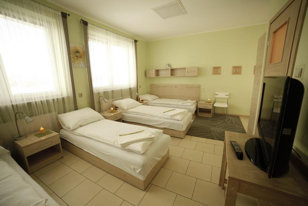 Standard Delegacyjny Bed & Breakfast Dąbrowa Górnicza Oda fotoğraf